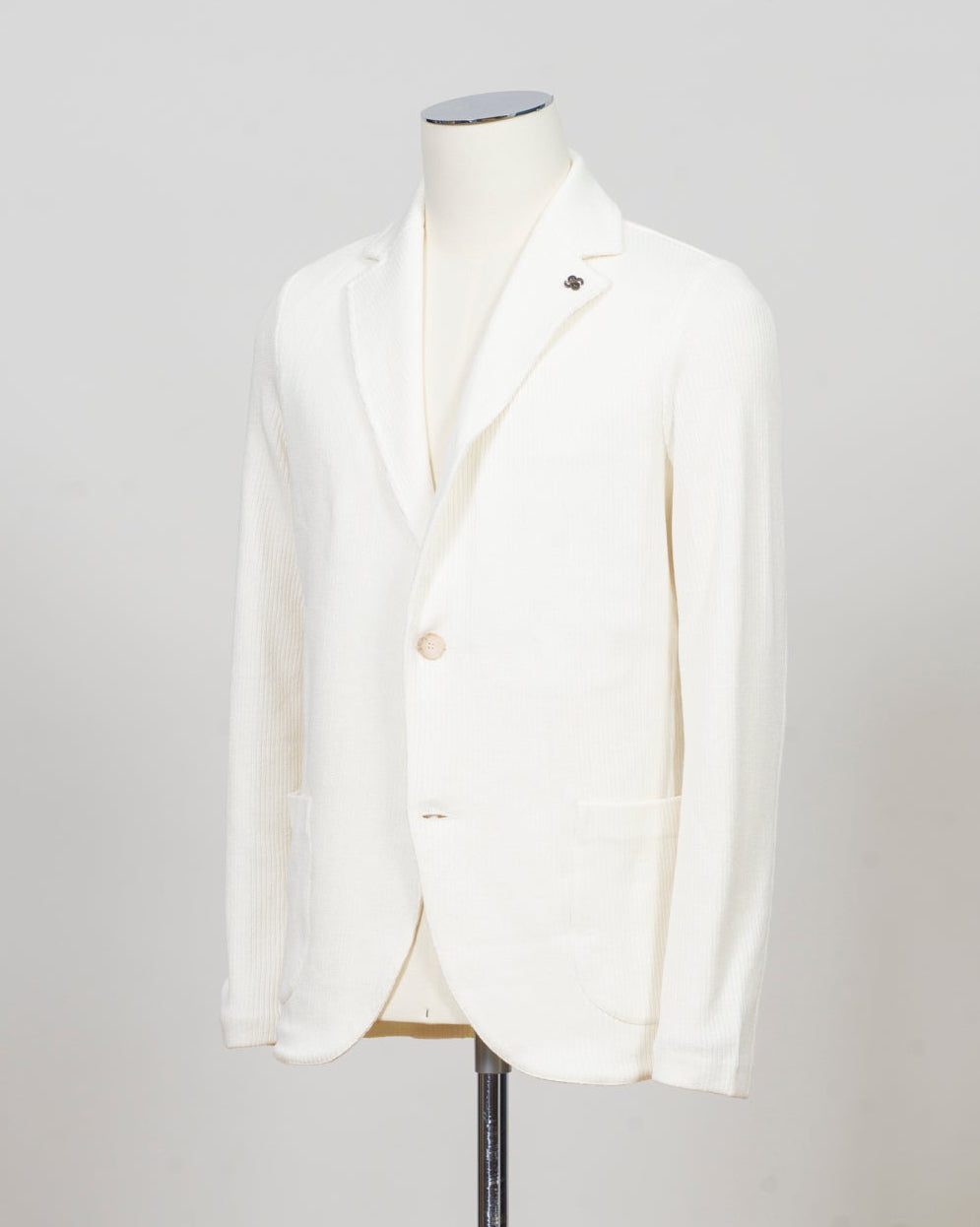 Composition: 68% Linen 32% Cotton
Color: 001 / White
Article: 57156 / 18652
Model: Giacca M/L
Made in Italy Gran Sasso Knitted Blazer / White