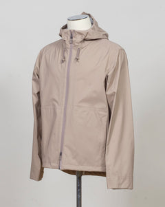 Herno functional wardrobe&nbsp;
Waterproof
Windproof
Breathable
Ultralight
Unlined
Waterproof two way zip in front
Adjustable hem
Fixed hood
2 side pockets with zip
Pocket on the back with zip&nbsp;
Inside pocket with zip
Main material 100% Nylon Micro ripstop
3 layer membrane 100% Pu
GI000624U-12871-2600
Col. Beige
Made in Italy Herno 3L Micro Ripstop Jacket / Beige
