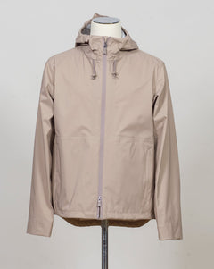 Herno functional wardrobe&nbsp;
Waterproof
Windproof
Breathable
Ultralight
Unlined
Waterproof two way zip in front
Adjustable hem
Fixed hood
2 side pockets with zip
Pocket on the back with zip&nbsp;
Inside pocket with zip
Main material 100% Nylon Micro ripstop
3 layer membrane 100% Pu
GI000624U-12871-2600
Col. Beige
Made in Italy Herno 3L Micro Ripstop Jacket / Beige