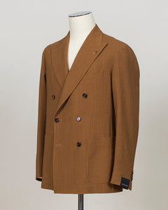 Double breasted
Peak lapel
Rounded chest pocket
Patch side pockets
Unlined
Unconstructed shoulder
Model: 1SHO20K-- PE
Art.150185 U
Col F1079 Tobacco
Bot 4DS
100% wool &nbsp;
Made in Italy Tagliatore Double Breasted Jacket / Tobacco