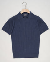 Art. 4203992558
Col. 170 Dark Blue
54% Merino Wool 46% Linen Stenströms Ribbed Wool &amp; Linen Polo / Dark Blue