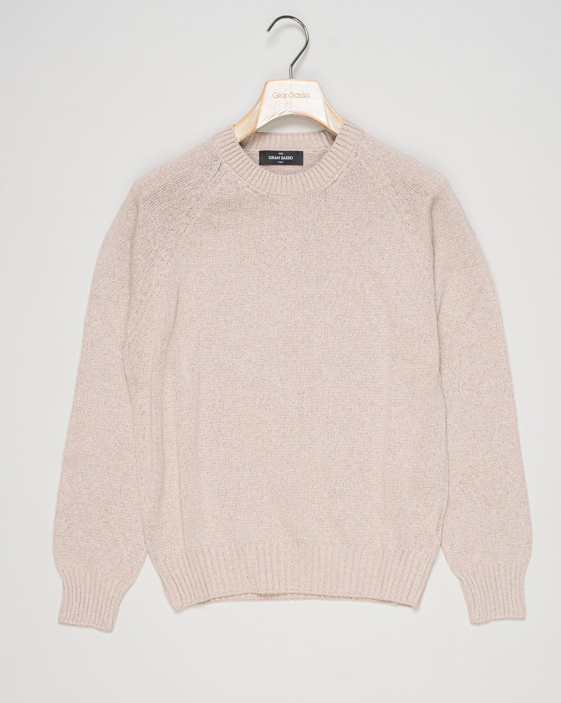 Composition: 93% Cotton 7% Cashmere
Color: 110 / Beige
Article: 23136 / 17802
Model: Paricollo M/L
Made in Italy Gran Sasso Cotton & Cashmere Knit / Beige