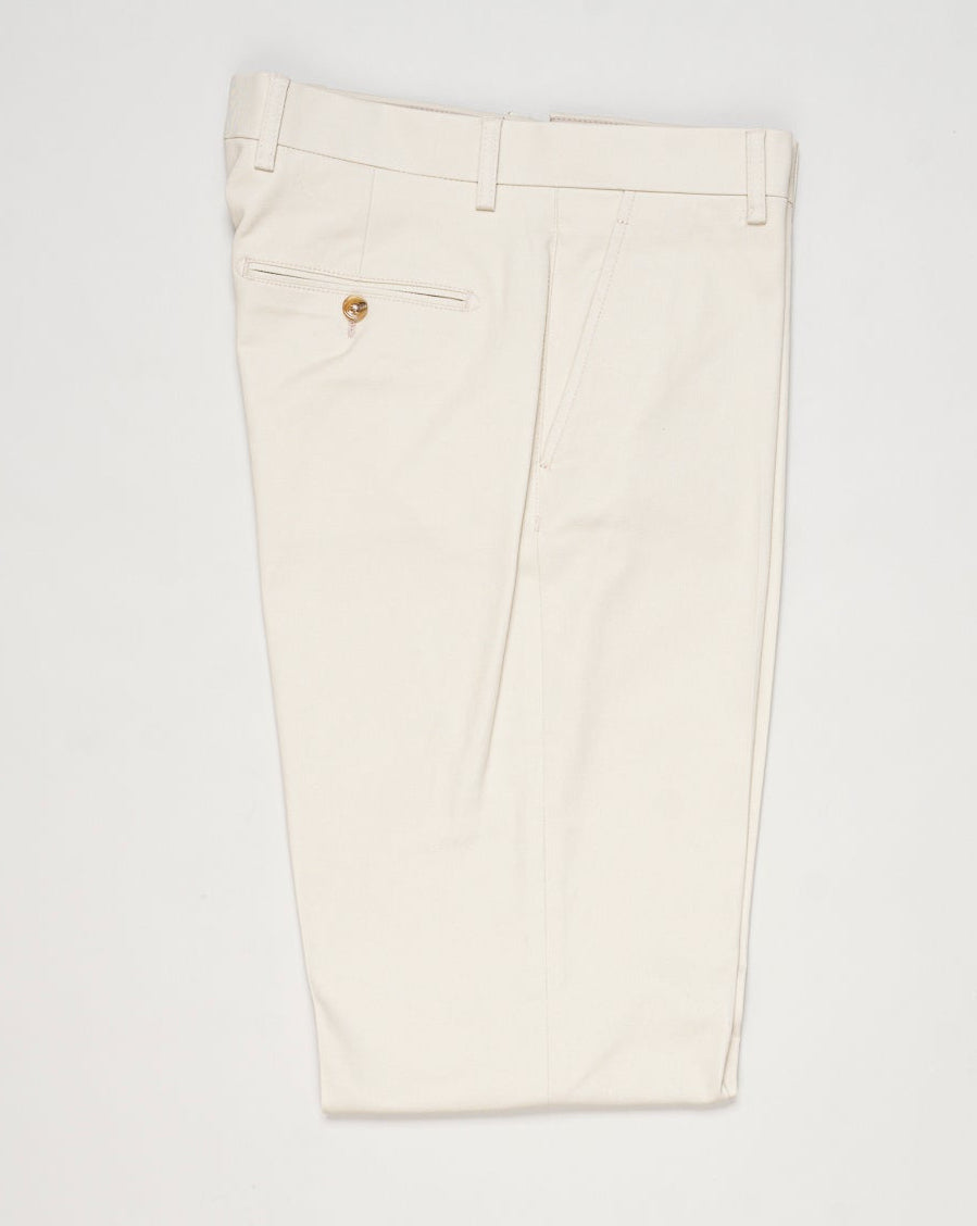 Composition: 97% Cotton 3% Elastan
Model: Sauma22
Article: PU19SAUMA22CHINO03
Color: Ecru
Made in Martina Franca, Puglia, Italy Berwich Cotton Chinos / Ecru