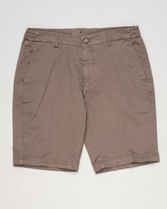 Model: ber_muda elax-GD
Article: ts0001x
Composition:&nbsp;98% Cotton, 2% Elastane
Color: 4627 Mandorlo
Made in Martina Franca, Italy Berwich Garment Dyed Cotton Shorts / Mandorlo