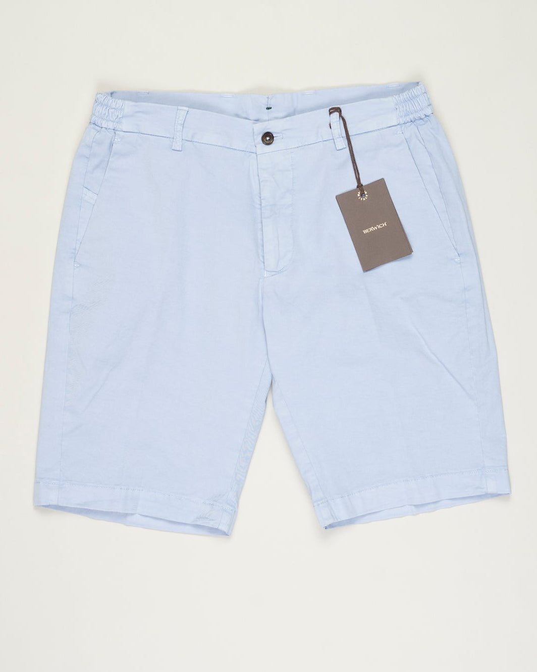 Model: ber_muda elax-GD
Article: ts0001x
Composition:&nbsp;98% Cotton, 2% Elastane
Color: Light Blue / Lt Azzurro 75&nbsp;
Made in Martina Franca, Italy Berwich Garment Dyed Cotton Shorts / Light Blue