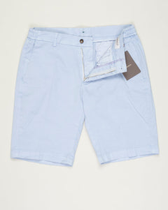 Model: ber_muda elax-GD
Article: ts0001x
Composition:&nbsp;98% Cotton, 2% Elastane
Color: Light Blue / Lt Azzurro 75&nbsp;
Made in Martina Franca, Italy Berwich Garment Dyed Cotton Shorts / Light Blue