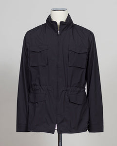 Rainproof, lightweight and practical, it is perfect for facing any weather condition in style.

Gran Sasso Field Jacket / Navy