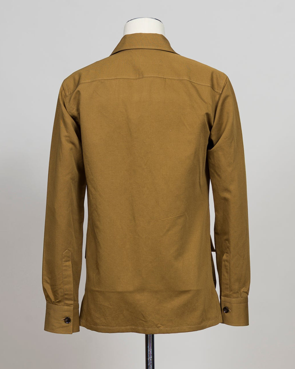 Safari jacket
4 patch pockets
Unlined
Made in Italy Briglia Safari Jacket / Mustard