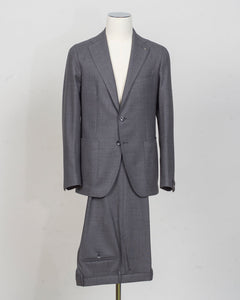 Unconstructed shoulder
Unlined
2 Buttons
Notch lapel
Patch pockets
Side vents
Flat front trousers
Belt loops
Slanted side pockets
2 back pockets
Composition: 95% Virgin Wool 5% Elastane Bistretch
Modello: Monte Carlo / 2SHO22K01
Color: Grey / S1379
Made in Martina Franca, Italy Tagliatore Wool Stretch Suit / Grey