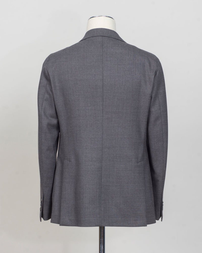 Unconstructed shoulder
Unlined
2 Buttons
Notch lapel
Patch pockets
Side vents
Flat front trousers
Belt loops
Slanted side pockets
2 back pockets
Composition: 95% Virgin Wool 5% Elastane Bistretch
Modello: Monte Carlo / 2SHO22K01
Color: Grey / S1379
Made in Martina Franca, Italy Tagliatore Wool Stretch Suit / Grey
