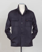 Model: G-Calvin
Art 220009
Col B3217 / Navy
Composition: 50% wool 50% Cashmere
Made in Martina Franca, Italy Tagliatore Cashmere & Wool Overshirt / Navy