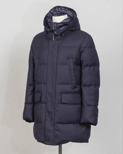 Outer fabric: 100% Virgin Wool by Vitale Barberis Canonico
Lining 1: 100% Polyester
Lining 2: 100% Polyamide
Filling: 90% Down 10% Feathers
Color: Navy / 89
Article: F09MUCX501
Snap buttons Montecore VBC Wool Down Coat / Navy