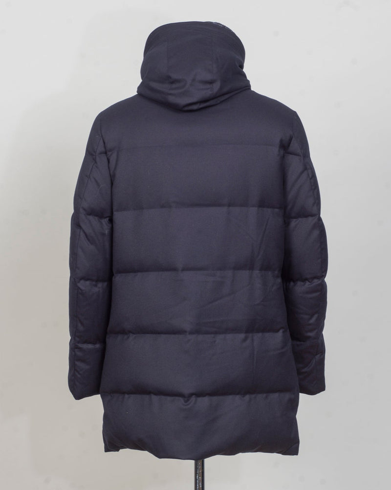 Outer fabric: 100% Virgin Wool by Vitale Barberis Canonico
Lining 1: 100% Polyester
Lining 2: 100% Polyamide
Filling: 90% Down 10% Feathers
Color: Navy / 89
Article: F09MUCX501
Snap buttons Montecore VBC Wool Down Coat / Navy