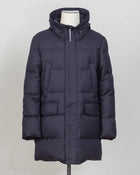 Outer fabric: 100% Virgin Wool by Vitale Barberis Canonico
Lining 1: 100% Polyester
Lining 2: 100% Polyamide
Filling: 90% Down 10% Feathers
Color: Navy / 89
Article: F09MUCX501
Snap buttons Montecore VBC Wool Down Coat / Navy