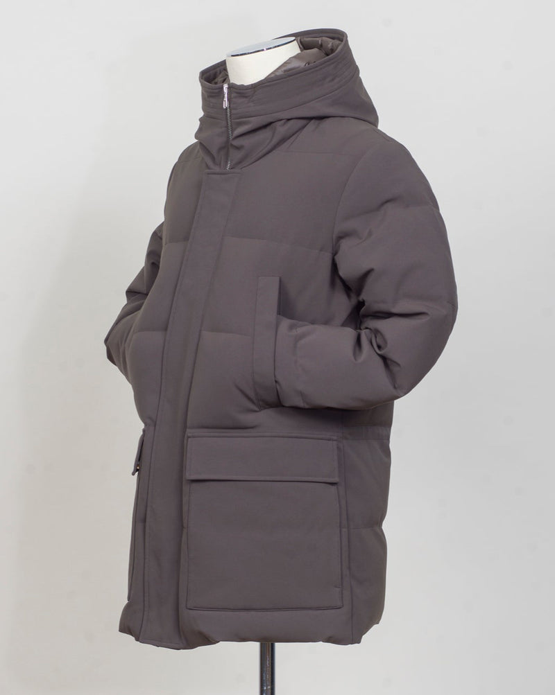 Outer fabric: 91% Polyester 9% Elastane
Lining: 100% Polyamide
Filling: 90% Down 10% Feathers
Color: Graphite Grey / 97
Article: F09MUCX738
Snap buttons Montecore Hooded Down Coat / Graphite Grey