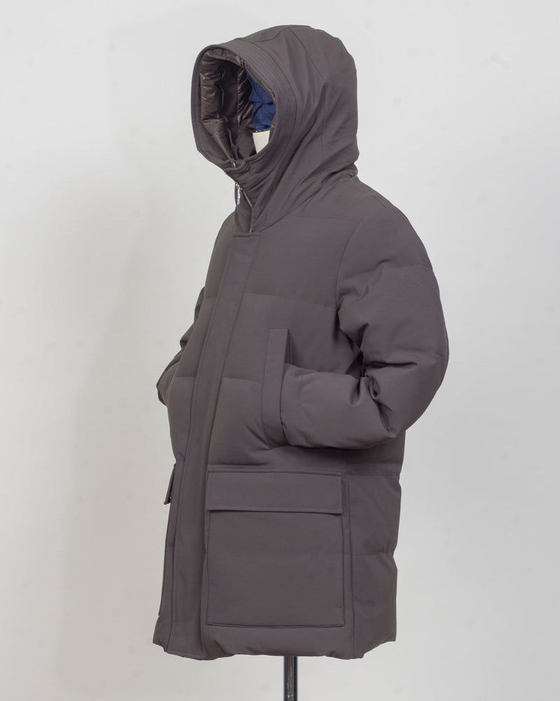 Outer fabric: 91% Polyester 9% Elastane
Lining: 100% Polyamide
Filling: 90% Down 10% Feathers
Color: Graphite Grey / 97
Article: F09MUCX738
Snap buttons Montecore Hooded Down Coat / Graphite Grey