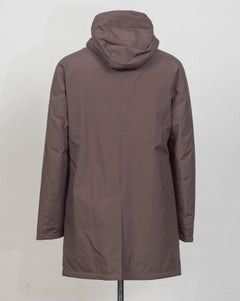 Outer fabric: 79% Polyester 21% Elastane
Lining: 100% Polyamide
Filling: 90% Down 10% Feathers
Color: Olive Green / 39
Article: F09MUCX512
Snap buttons Montecore Down Parka / Olive Green