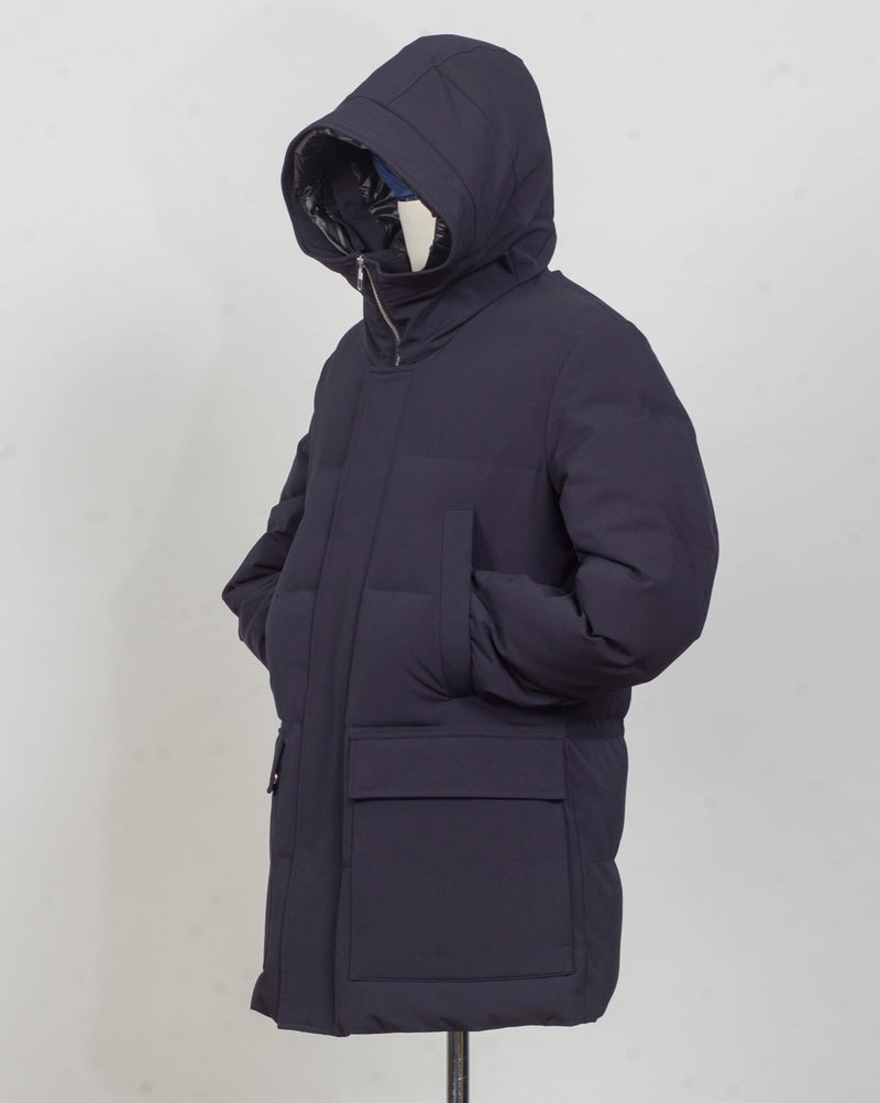 Outer fabric: 91% Polyester 9% Elastane
Lining: 100% Polyamide
Filling: 90% Down 10% Feathers
Color: Navy / 89
Article: F09MUCX738
Snap buttons Montecore Hooded Down Coat / Navy