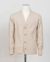 Gran Sasso Woolen Overshirt
Art. 2318825051&nbsp;
Col 010 Crema
Composition 100% wool
10 gauge
Made in Italy Gran Sasso Wool Cardigan / Black Gran Sasso Wool Cardigan / Light Beige