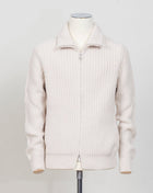 Article: 10155 / 19643
Color: 113 / Natural White
Composition: 80%wo 10%ws 10%vi
Made in Italy Gran Sasso Heavy Ribbed Full-Zip Jacket / Natural White