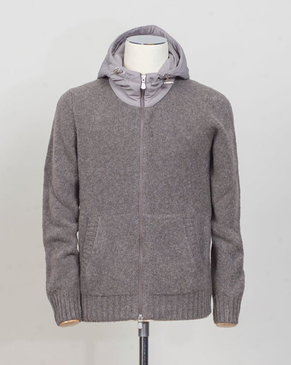 Article: 13184/24010
Color: 165 / Greige
Composition: 80%wo 20%pa
Made in Italy Gran Sasso Bouclé Wool Hooded Jacket / Light Taupe