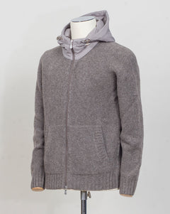 Article: 13184/24010
Color: 165 / Greige
Composition: 80%wo 20%pa
Made in Italy Gran Sasso Bouclé Wool Hooded Jacket / Light Taupe