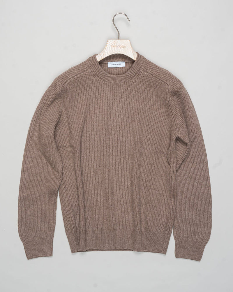 Art. 23129/19688
Col 123 / Taupe
Composition: 80% wo 10%ws 10%vi
Made in Italy Gran Sasso Ribbed Crewneck Knit / Taupe