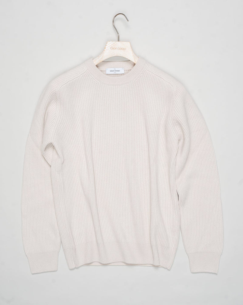 Art. 23129/19688
Col 113 / Bone white / Off white
Composition: 80% wo 10%ws 10%vi
Made in Italy Gran Sasso Ribbed Crewneck Knit / Bone White