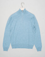 Art. 55126 19690
Col 523 / Ice blue
Composition 80% wo 10% ws 10%vi
12 gauge
Made in Italy Gran Sasso Wool &amp; Cashmere Half-Zip / Ice Blue