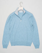 Art. 55126 19690
Col 523 / Ice blue
Composition 80% wo 10% ws 10%vi
12 gauge
Made in Italy Gran Sasso Wool & Cashmere Half-Zip / Ice Blue