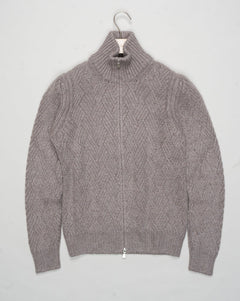 Art. 10155 15554
Col. 039 / Light Brown
Composition 100% ws
Made in Italy Gran Sasso Cashmere Basketweave Full-Zip Jacket / Light Brown