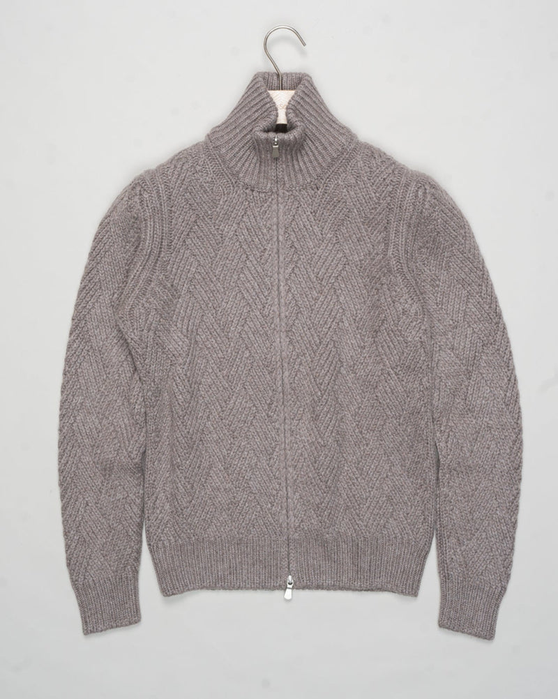 Art. 10155 15554
Col. 039 / Light Brown
Composition 100% ws
Made in Italy Gran Sasso Cashmere Basketweave Full-Zip Jacket / Light Brown
