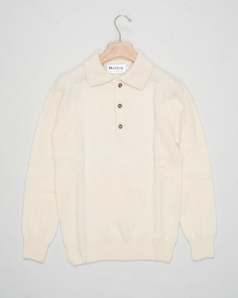 Composition: 100% Pure new wool
Made in Scotland
Article: 5234 / Eton Shaggy
Color: Vanilla Harley of Scotland Shaggy Polo / Vanilla