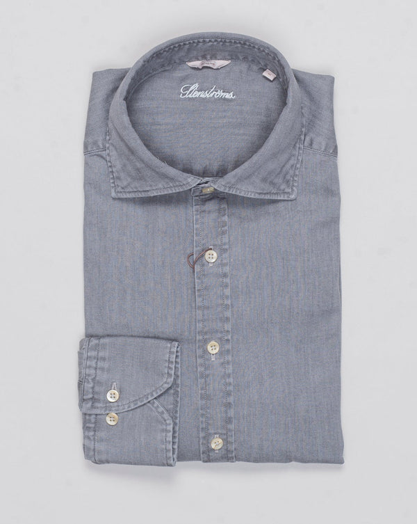 Slimline
Cut away collar
Single cuff
Mother of Pearl buttons
Composition: 98% Cotton 2% Elastan
Article: 7749217995
Color: 330 / Grey Stenströms Casual Denim Stretch Shirt / Grey