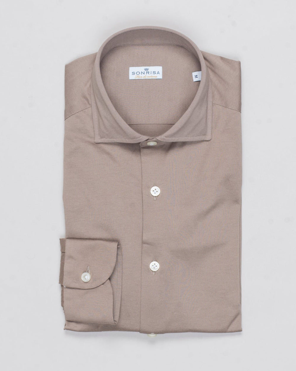 Composition: 100% Cotton
Article: J133
Model: FJ17
Color: Taupe / 12 Sonrisa Cotton Jersey Shirt / Taupe
Made in Italy