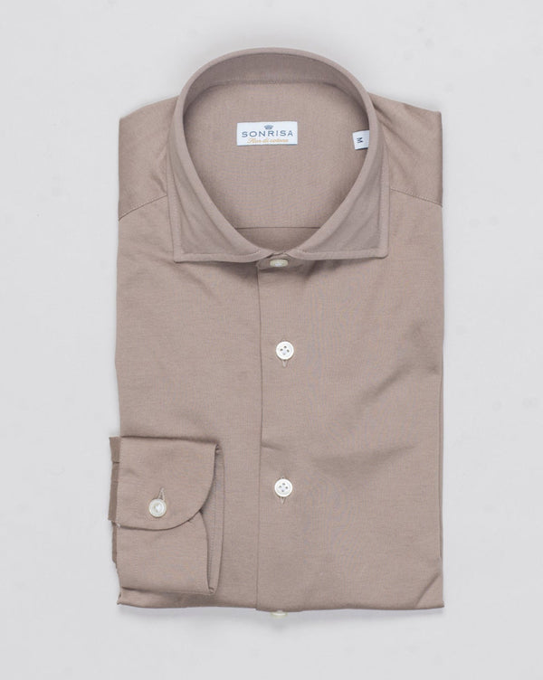 Composition: 100% Cotton
Article: J133
Model: FJ17
Color: Taupe / 12 Sonrisa Cotton Jersey Shirt / Taupe
Made in Italy
