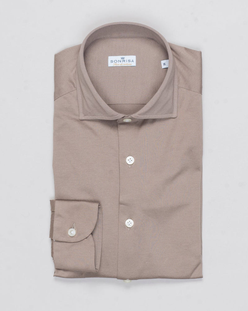 Composition: 100% Cotton
Article: J133
Model: FJ17
Color: Taupe / 12 Sonrisa Cotton Jersey Shirt / Taupe
Made in Italy