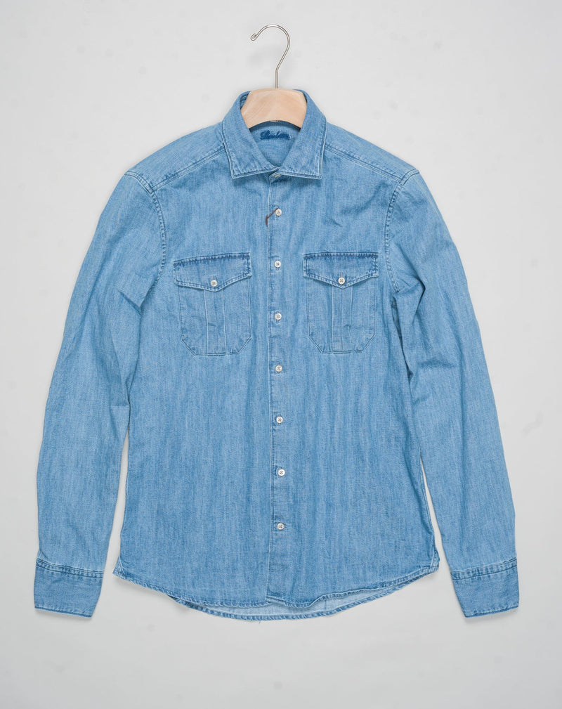 Slimline
Cut away collar
Single cuff
Mother of Pearl buttons
Composition: 100% Cotton Twofold
Article: 7737218897
Color: 815 / Blue Stenströms Casual Denim Shirt / Blue