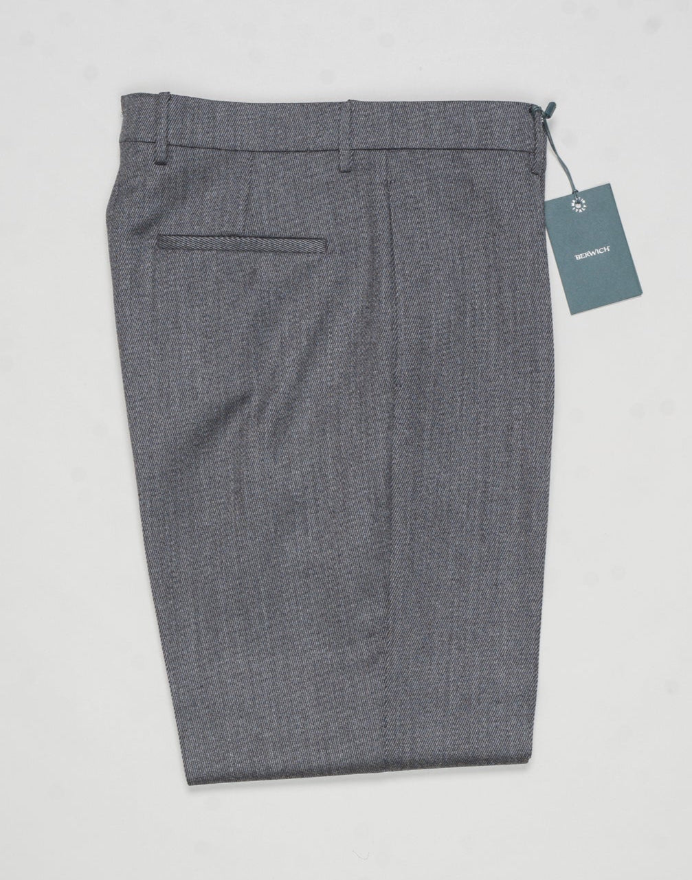 Model: Chiaia long
Single pleat
Front pockets: seam
Back pockets: welted
Hemming: 5cm turn ups
Article: ca1986
Color: Grey
Composition: 100% Virgin wool natural stretch
Made in Martina Franca, Italy Berwich Covert Wool Trousers / Grey