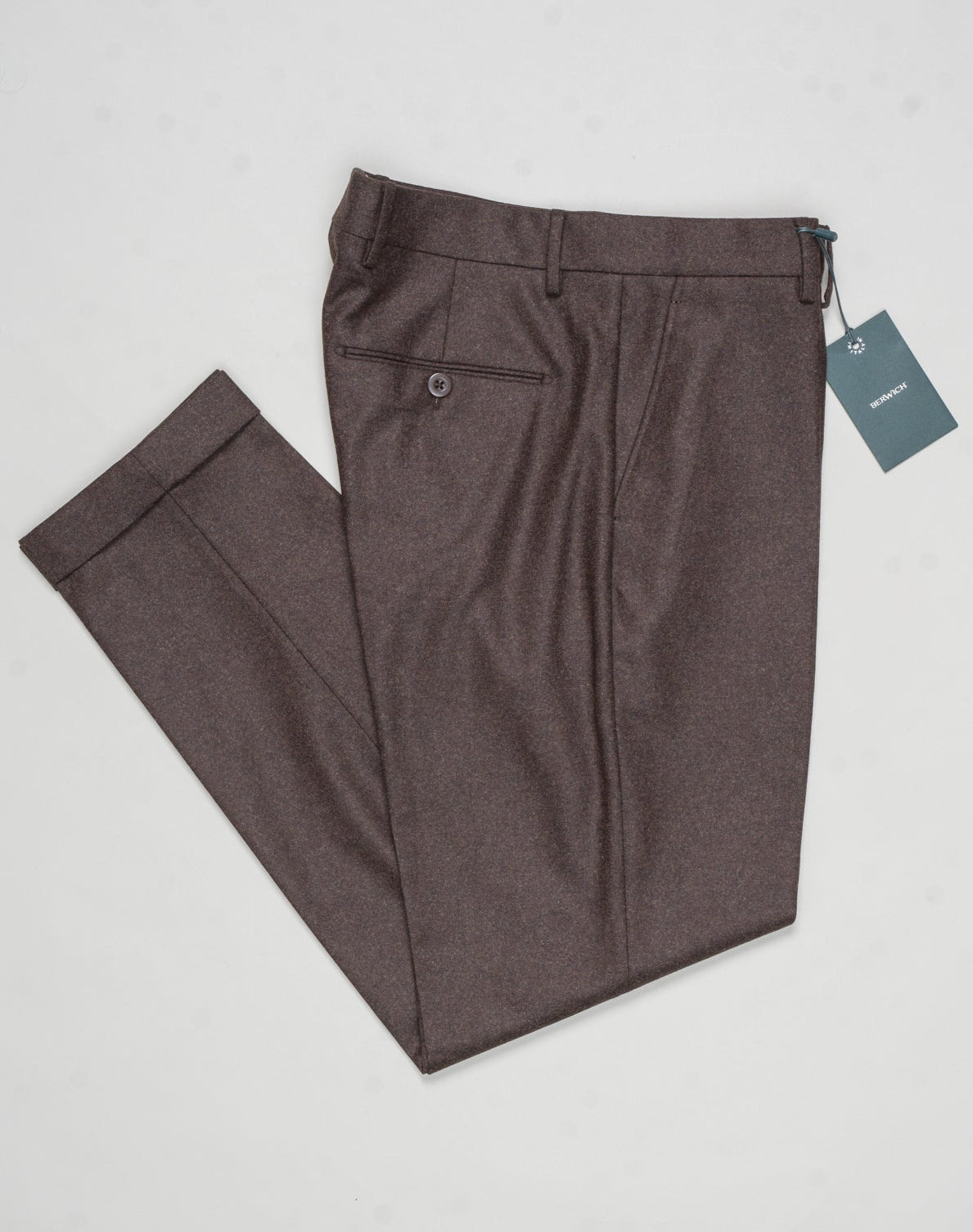 Model: Sauma20
Flat front
Front pockets: slanted
Back pockets: with button
Belt loops
3,5cm turn ups
Article: vb1504
Color: Brown
Composition: 100% virgin wool natural stretch
Made in Martina Franca, Italy Berwich VBC Flannel Trousers / Brown