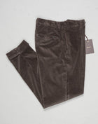 Garment dyed
Model: Chiaia long
Single pleat
Front pockets: seam
Back pockets: welted
Hemming: 5cm turn ups
Article: dv0500x
Color: Moro
Composition: 98% Cotton 2% Elastan
Made in Martina Franca, Italy Berwich Garment Dyed Corduroy Trousers / Moro