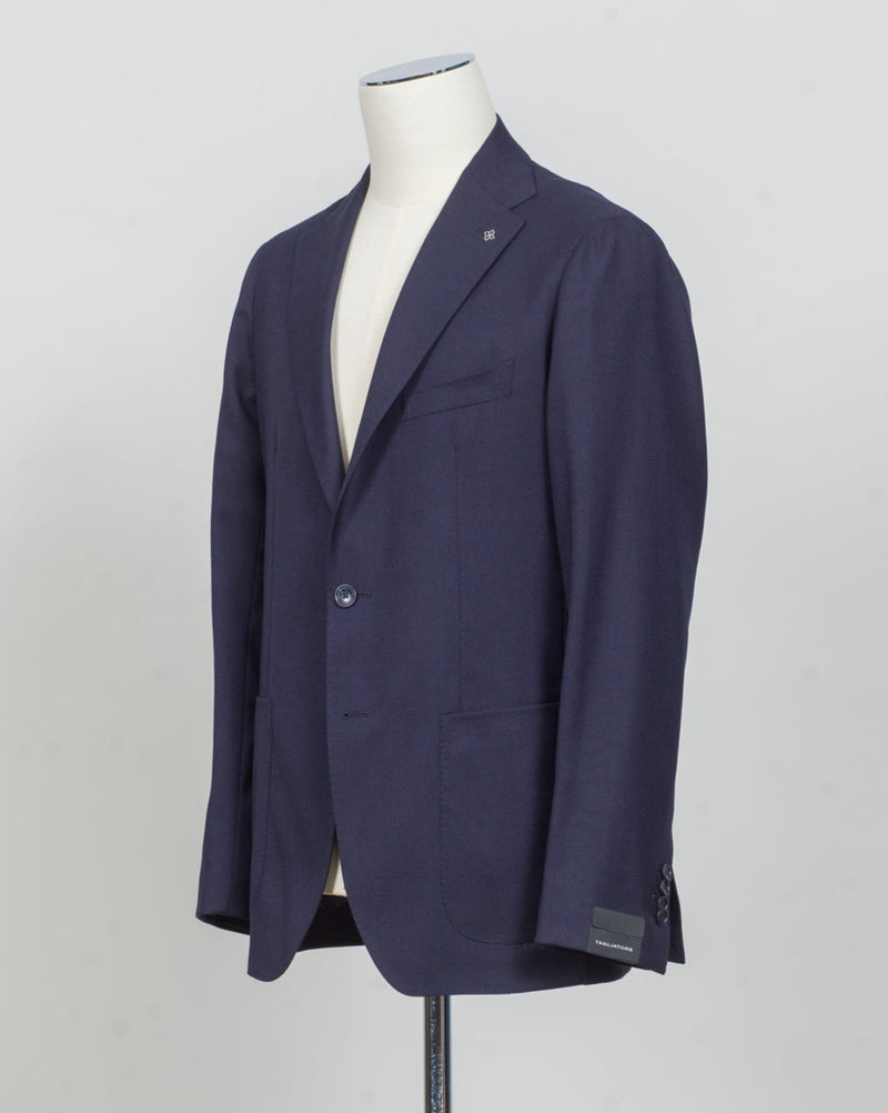 Model: Montecarlo&nbsp; 1SHO22K (1.5cm longer)
Notch lapel
Single breasted&nbsp;
2 Buttons
Sidevents
&nbsp;99% wool 1% ea
Art 060069
Col B5040 / Navy
Made in Martina Franca, Italy Tagliatore Wool Panama Jacket / Navy
