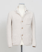 Gran Sasso Heavy Knitted Jacket
Article: 10166 / 25073
Color: 054 / Light Beige
Composition: 100% Virgin Wool
Made in Italy 