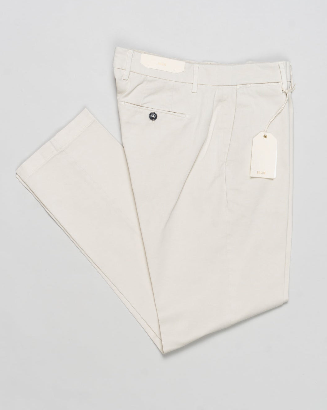 Article: 400008
Color: Lino / 00103
Composition: 97% Cotton 3% Elastan
Model: Soho
Flat front
Slanted side pockets
Beltloops
Beautiful color and broken in look and feel achieved by&nbsp;Garment dying&nbsp;process
Regular fit
1/2 hem 19.5 cm (Size 50)
Made in Naples, Italy Briglia Garment Dyed Soho Trousers / Lino