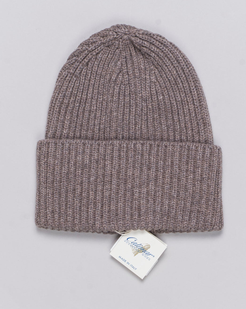 Composition: 100% Cashmere
Article: WVU083
Color: Taupe / 20627
Made in Italy Calimar Ribbed Cashmere Beanie / Taupe