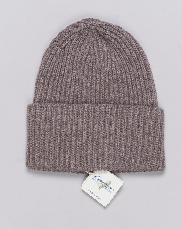 Composition: 100% Cashmere
Article: WVU083
Color: Taupe / 20627
Made in Italy Calimar Ribbed Cashmere Beanie / Taupe