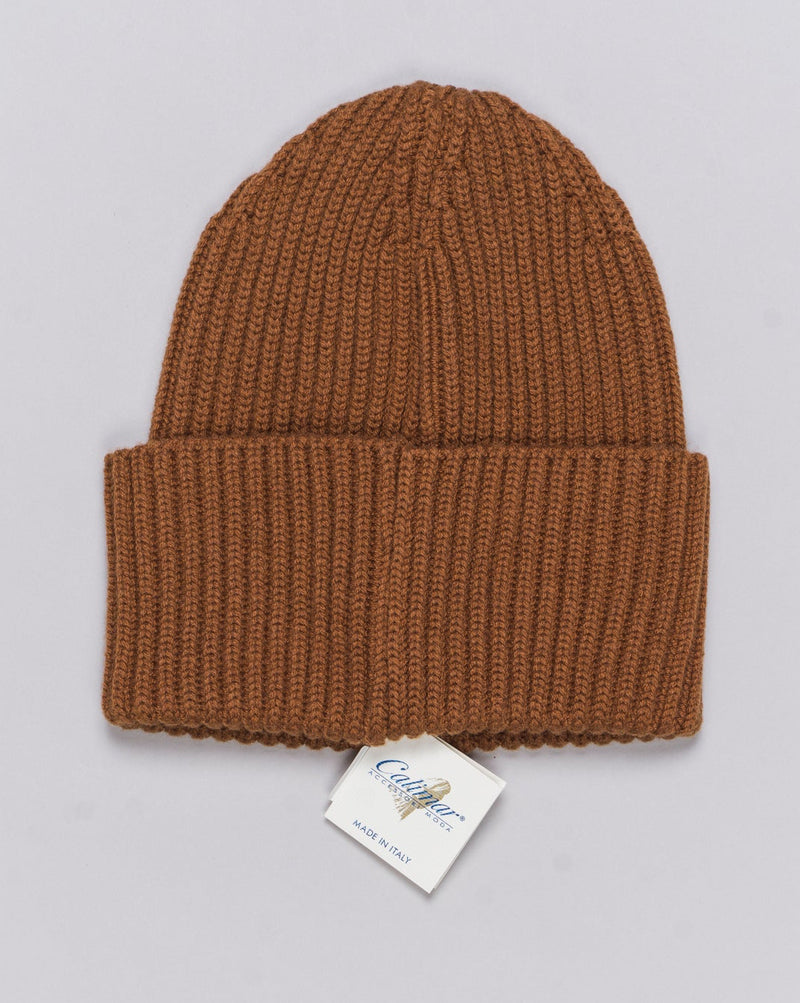 Composition: 100% Cashmere
Article: WVU083
Color: Camel / 23020
Made in Italy Calimar Ribbed Cashmere Beanie / Camel
