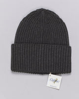 Composition: 100% Cashmere
Article: WVU083
Color: Dark Green / 21547
Made in Italy Calimar Ribbed Cashmere Beanie / Dark Green