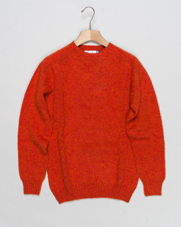 Composition: 100% Pure new wool
Article: 3834/7 Shaggy
Color: Flame / Orange
Made in Scotland Harley of Scotland Shaggy Crew Neck / Flame