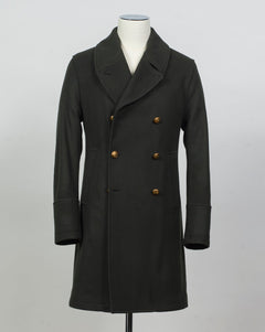 Back Length 95cm (Size 50)
Composition: 90% Wool 10% Cashmere
Lining: 100% Viscose
Padding: 100% Polyester
Model: 50164 Peacoat Lungo Maestrale
Article: 7627
Color: 15 / Dark Green
Made in Italy Sealup Wool &amp; Cashmere Peacoat / Dark Green